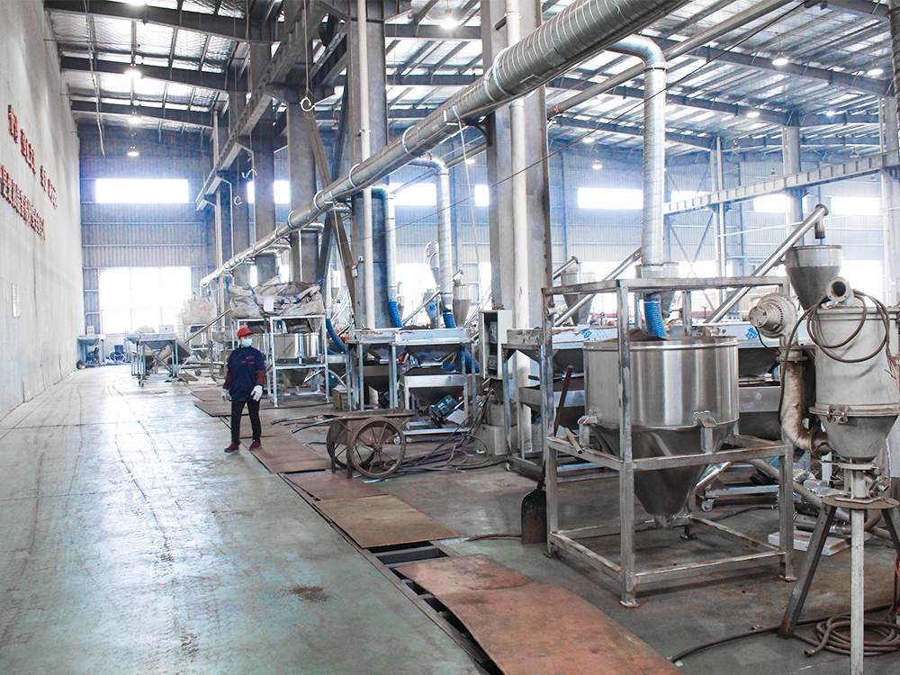 Production equipment of wpc decking